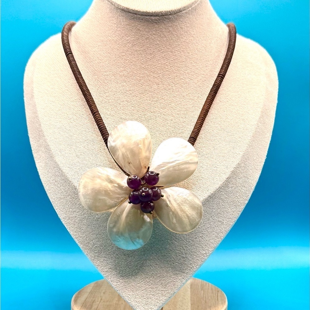 Vintage Mother of Pearl and Purple Amethyst Flower Necklace